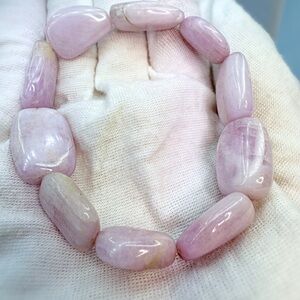 Elegant Pink Kunzite Gemstone Bracelet!